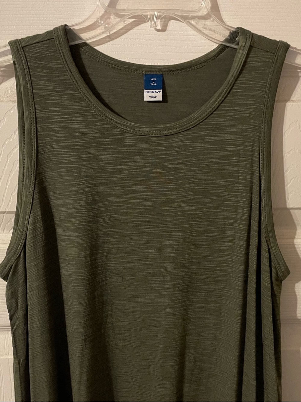 Old Navy Olive Green Relaxed Swing Tank size Medium Tall - Picture 3 of 6
